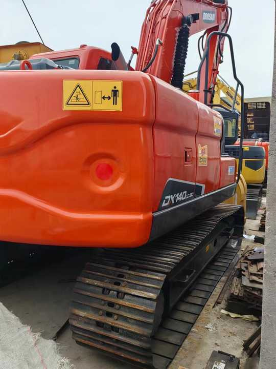 Used Digger DOOSAN DX140 Construction Machinery Construction Digger Used DOOSAN DX140 Cheap Excavator - Pelle sur chenille: photos 3 Used Digger DOOSAN DX140 Construction Machinery Construction Digger Used DOOSAN DX140 Cheap Excavator - Pelle sur chenille: photos 3