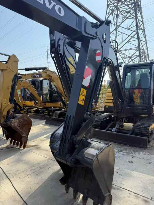 Used Digger VOLVO EC60D Construction Machinery Construction Digger Used VOLVO EC60D Cheap Excavator - Mini pelle: photos 4 Used Digger VOLVO EC60D Construction Machinery Construction Digger Used VOLVO EC60D Cheap Excavator - Mini pelle: photos 4