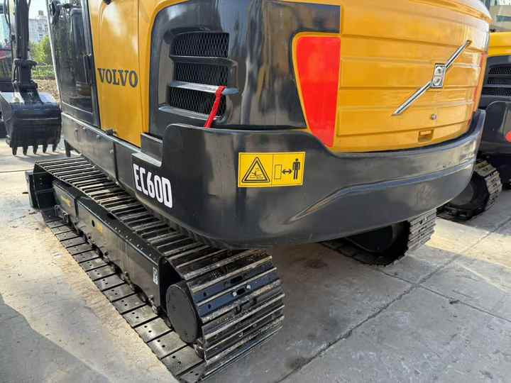 Used Digger VOLVO EC60D Construction Machinery Construction Digger Used VOLVO EC60D Cheap Excavator - Mini pelle: photos 2 Used Digger VOLVO EC60D Construction Machinery Construction Digger Used VOLVO EC60D Cheap Excavator - Mini pelle: photos 2