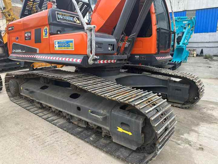 Used Excavator Doosan DX225LC-9 Excavators Mini Equipment Earth Moving Machinery Doosan Digger Excavator for Sale - Pelle sur chenille: photos 4 Used Excavator Doosan DX225LC-9 Excavators Mini Equipment Earth Moving Machinery Doosan Digger Excavator for Sale - Pelle sur chenille: photos 4