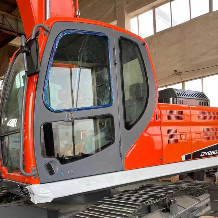 Used Excavator Doosan DX260LC-9 Excavators Mini Equipment Earth Moving Machinery Doosan Digger Excavator for Sale - Pelle: photos 1 Used Excavator Doosan DX260LC-9 Excavators Mini Equipment Earth Moving Machinery Doosan Digger Excavator for Sale - Pelle: photos 1