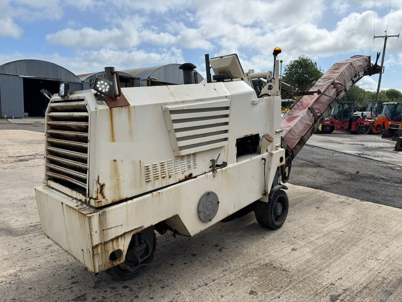 WIRTGEN W500 - Fraiseuse à froid: photos 1 WIRTGEN W500 - Fraiseuse à froid: photos 1