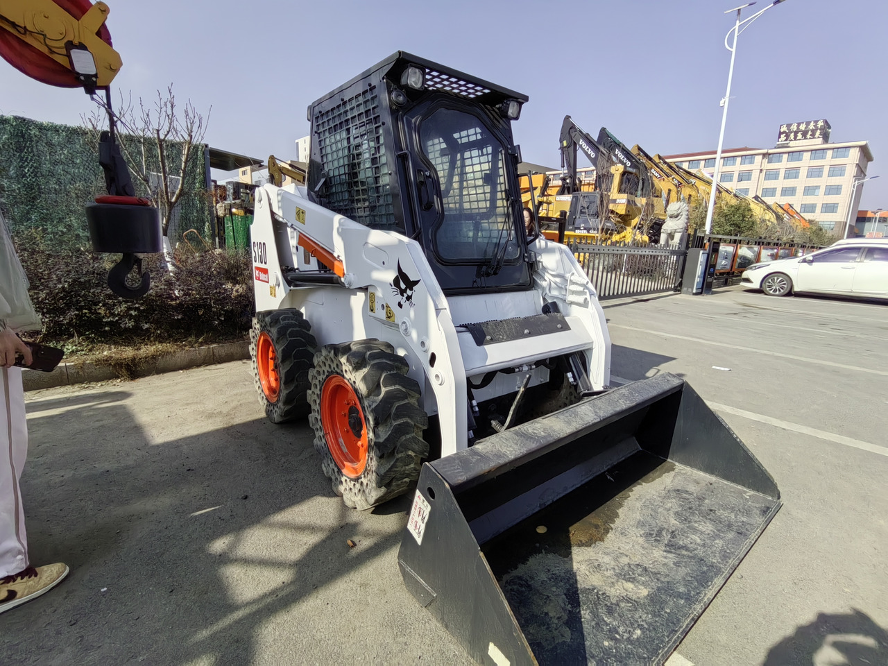 BOBCAT S130 - Mini chargeuse: photos 4 BOBCAT S130 - Mini chargeuse: photos 4