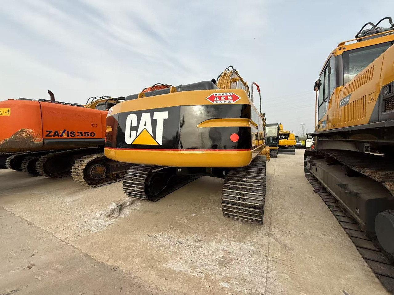CATERPILLAR 320BL - Pelle sur chenille: photos 3 CATERPILLAR 320BL - Pelle sur chenille: photos 3