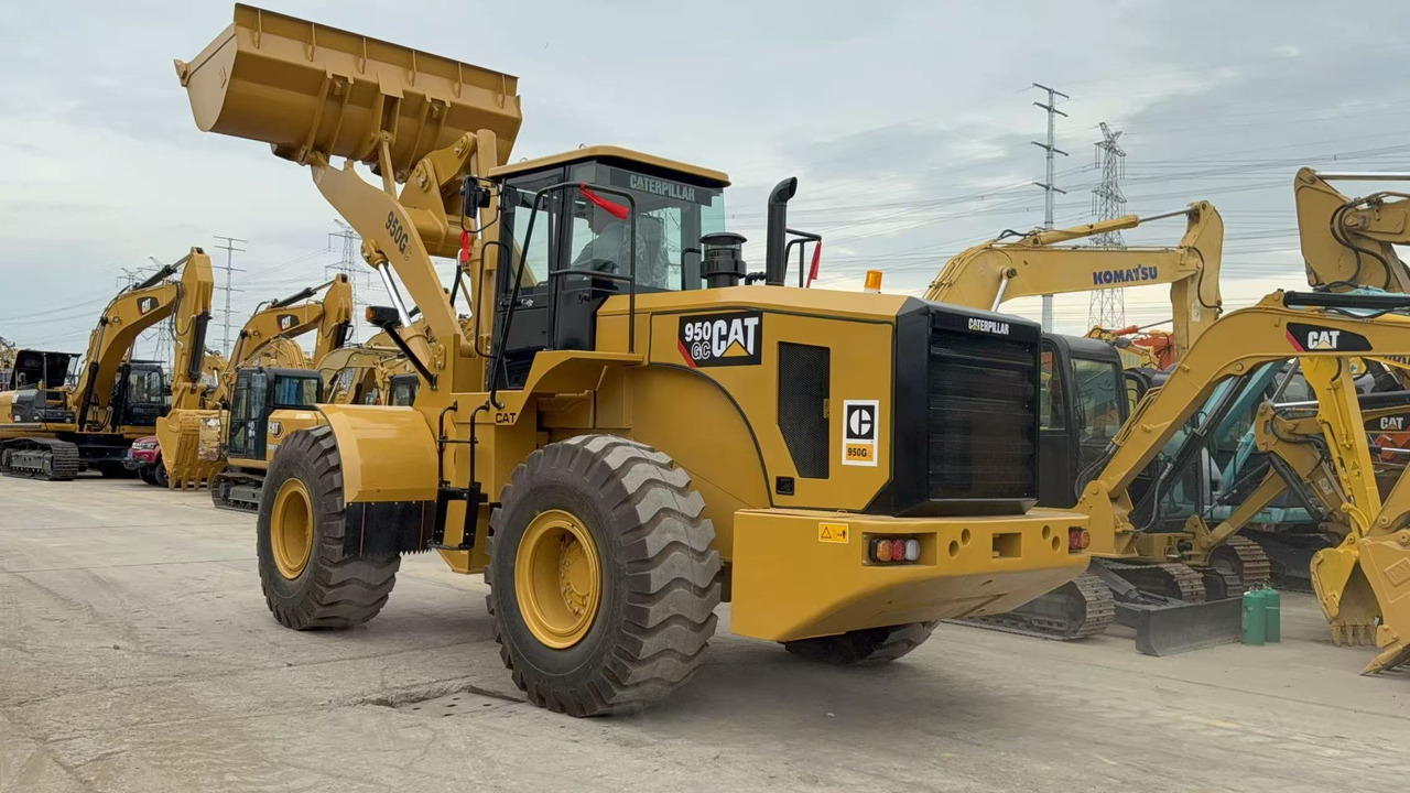 CATERPILLAR 950GC - Chargeuse sur pneus: photos 1 CATERPILLAR 950GC - Chargeuse sur pneus: photos 1
