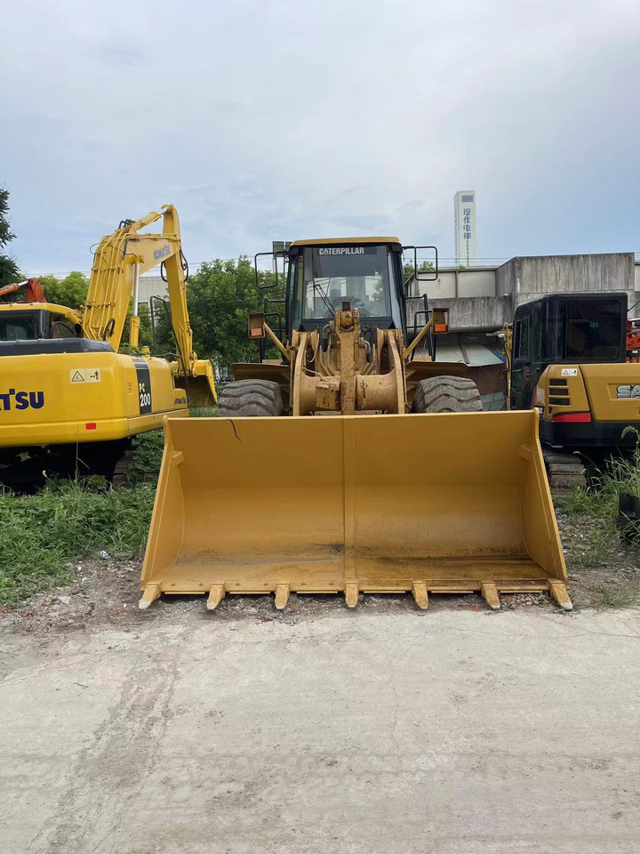 CATERPILLAR 966H - Chargeuse sur pneus: photos 3 CATERPILLAR 966H - Chargeuse sur pneus: photos 3