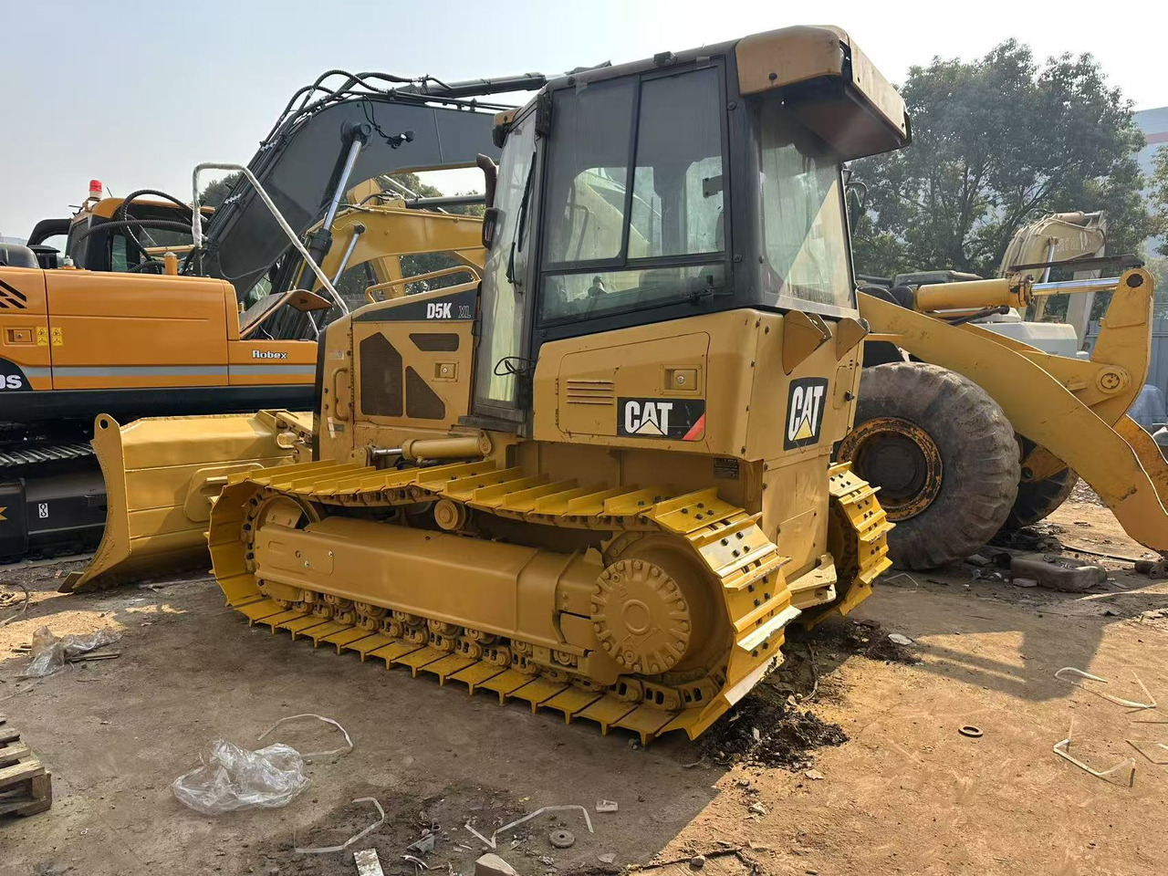 CATERPILLAR D5K - Bulldozer: photos 2 CATERPILLAR D5K - Bulldozer: photos 2
