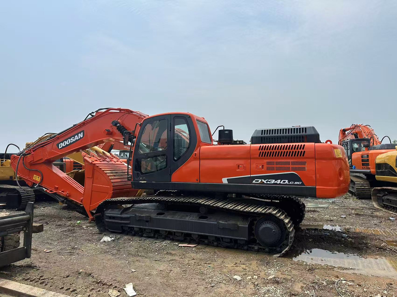DOOSAN DX340LC-9C - Pelle sur chenille: photos 2 DOOSAN DX340LC-9C - Pelle sur chenille: photos 2