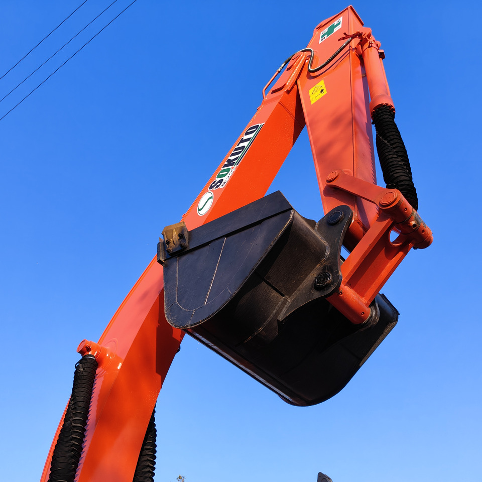 HITACHI ZX200-5G - Pelle sur chenille: photos 3 HITACHI ZX200-5G - Pelle sur chenille: photos 3