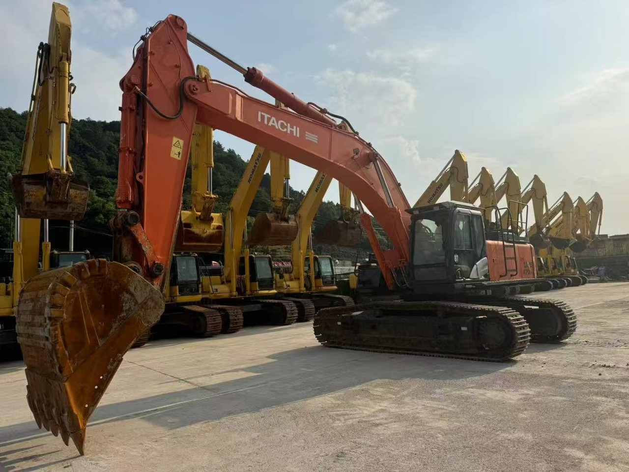 HITACHI ZX470-5G - Pelle sur chenille: photos 2 HITACHI ZX470-5G - Pelle sur chenille: photos 2