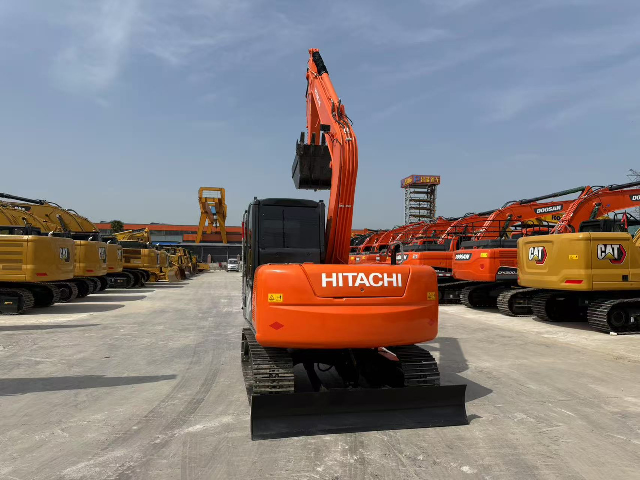 HITACHI ZX70 - Pelle sur chenille: photos 2 HITACHI ZX70 - Pelle sur chenille: photos 2