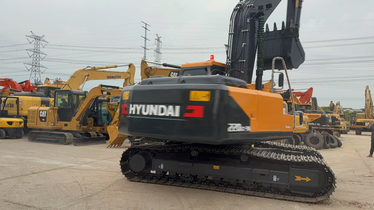 HYUNDAI R220LC-9S - Pelle sur chenille: photos 4 HYUNDAI R220LC-9S - Pelle sur chenille: photos 4