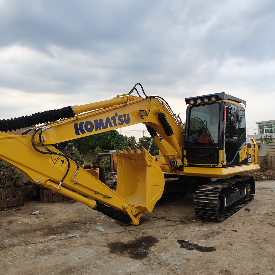 KOMATSU PC130-7 - Pelle sur chenille: photos 4 KOMATSU PC130-7 - Pelle sur chenille: photos 4