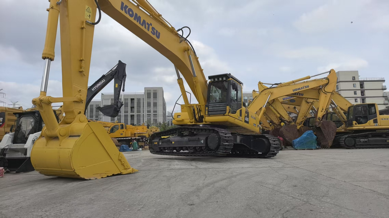 KOMATSU PC400-8 - Pelle sur chenille: photos 3 KOMATSU PC400-8 - Pelle sur chenille: photos 3