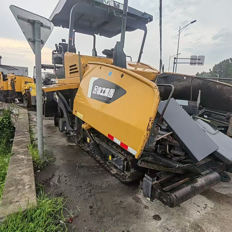 XCMG RP803 - Finisseur: photos 1 XCMG RP803 - Finisseur: photos 1