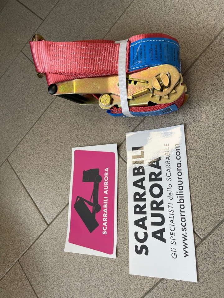 CINGHIA NUOVA PER SOLLEVAMENTO CARICHI PESANTI - Outil/ Équipement: photos 1 CINGHIA NUOVA PER SOLLEVAMENTO CARICHI PESANTI - Outil/ Équipement: photos 1