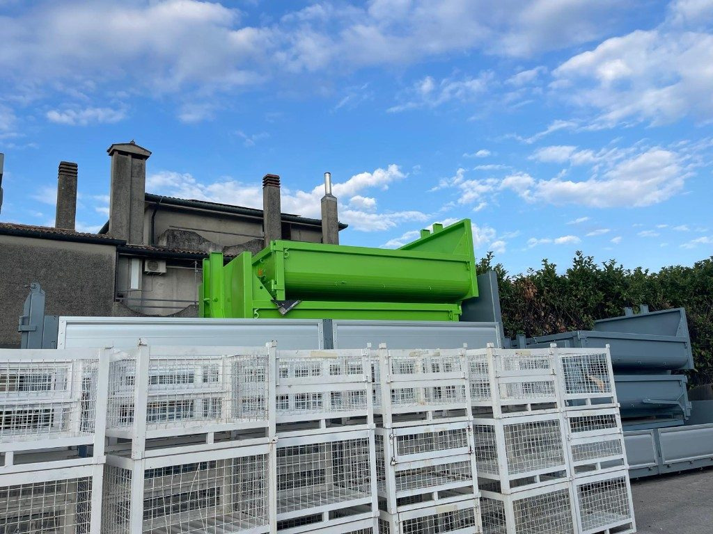 CONTAINER SCARRABILE NUOVO A CIELO APERTO - Benne ampliroll: photos 3 CONTAINER SCARRABILE NUOVO A CIELO APERTO - Benne ampliroll: photos 3