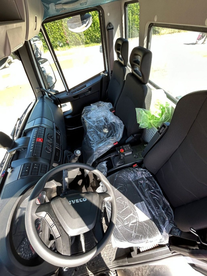 IVECO EUROCARGO 180E32K NUOVO SCARRABILE — crédit-bail IVECO EUROCARGO 180E32K NUOVO SCARRABILE: photos 9