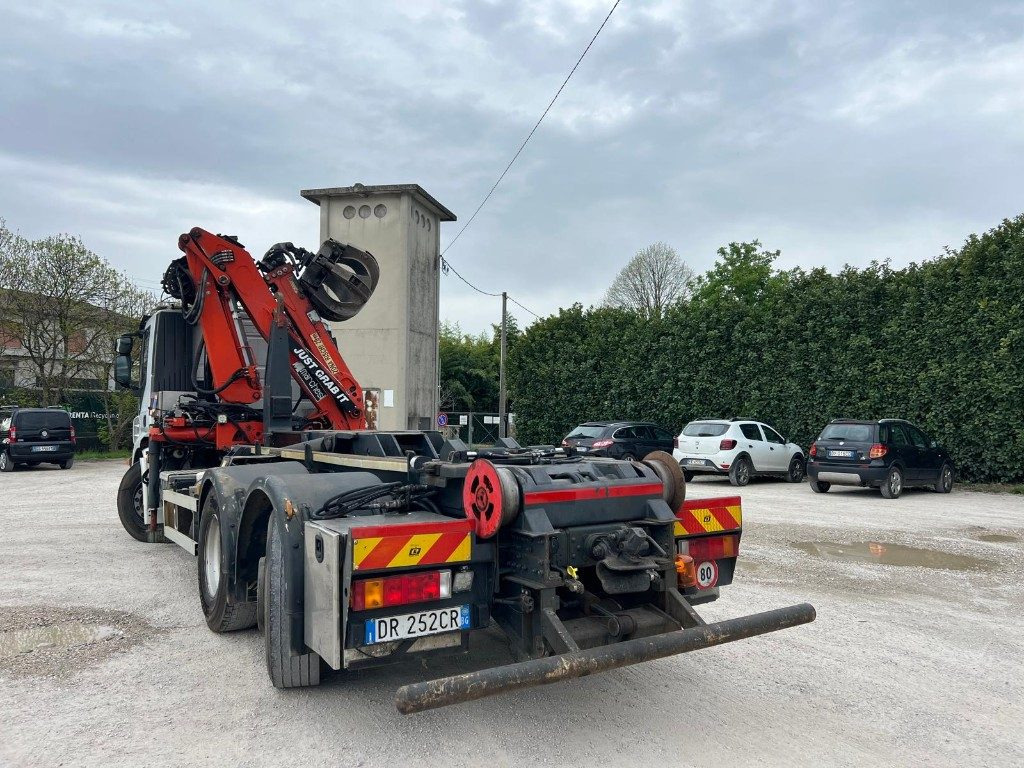 IVECO STRALIS 260E45 SCARRABILE - Camion ampliroll: photos 4 IVECO STRALIS 260E45 SCARRABILE - Camion ampliroll: photos 4