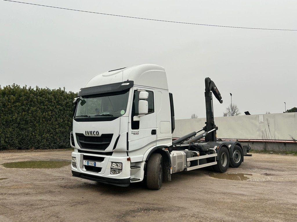 IVECO STRALIS 500 SCARRABILE - Camion ampliroll: photos 1 IVECO STRALIS 500 SCARRABILE - Camion ampliroll: photos 1