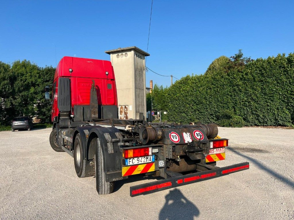 IVECO STRALIS 500 SCARRABILE - Camion ampliroll: photos 5 IVECO STRALIS 500 SCARRABILE - Camion ampliroll: photos 5