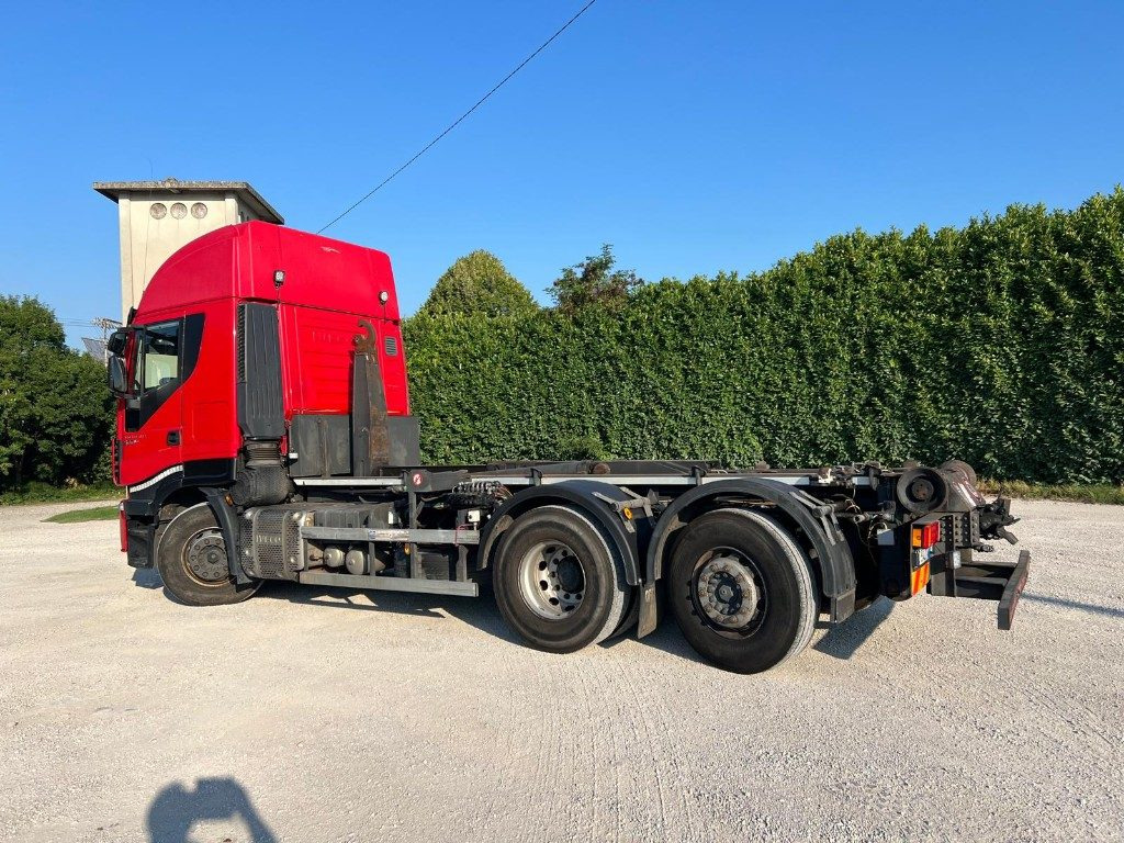 IVECO STRALIS 500 SCARRABILE - Camion ampliroll: photos 4 IVECO STRALIS 500 SCARRABILE - Camion ampliroll: photos 4