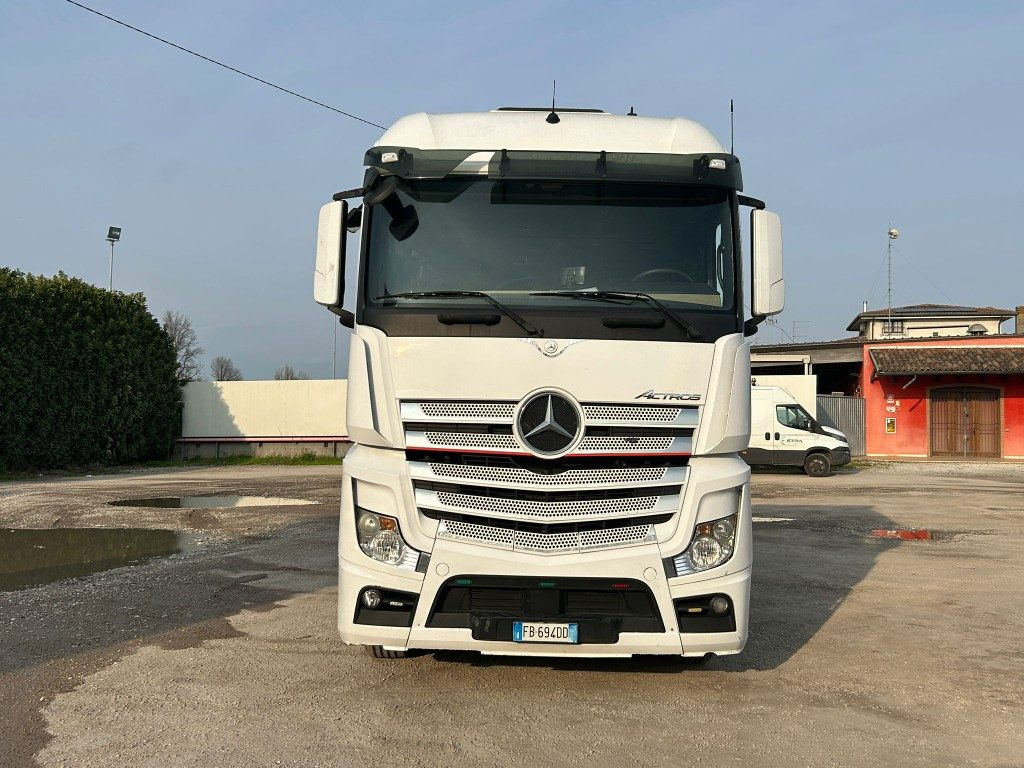 MERCEDES ACTROS 25.51 SCARRABILE - Camion ampliroll: photos 2 MERCEDES ACTROS 25.51 SCARRABILE - Camion ampliroll: photos 2