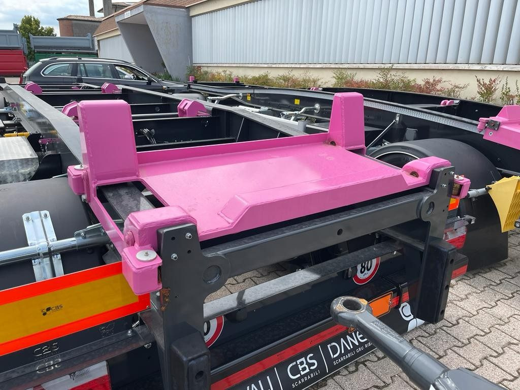 RIMORCHIO CBS NUOVO SCARRABILE - Remorque ampliroll/ Multibenne: photos 5 RIMORCHIO CBS NUOVO SCARRABILE - Remorque ampliroll/ Multibenne: photos 5