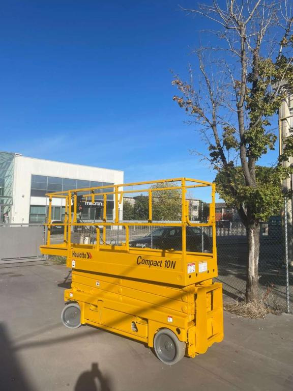 Haulotte COMPACT 10N - Nacelle ciseaux: photos 3 Haulotte COMPACT 10N - Nacelle ciseaux: photos 3