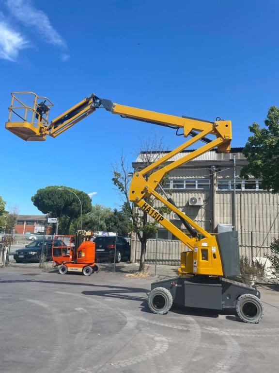 Haulotte HA15IP - Nacelle articulée: photos 1 Haulotte HA15IP - Nacelle articulée: photos 1