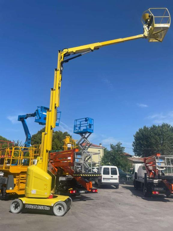 JLG TOUCAN 12E PLUS - Nacelle à mât vertical: photos 2 JLG TOUCAN 12E PLUS - Nacelle à mât vertical: photos 2