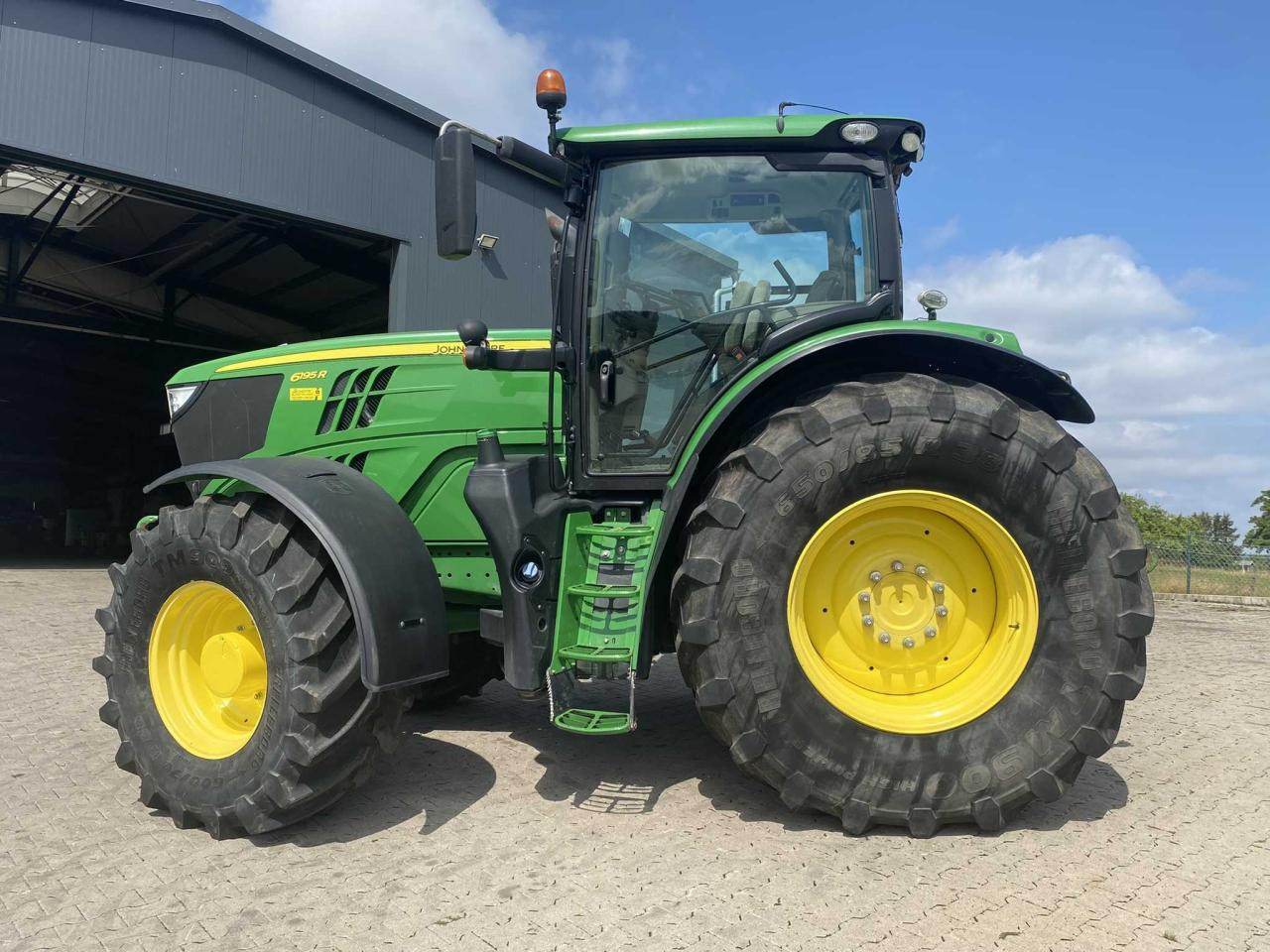 John Deere 6195R - Tracteur agricole: photos 3 John Deere 6195R - Tracteur agricole: photos 3