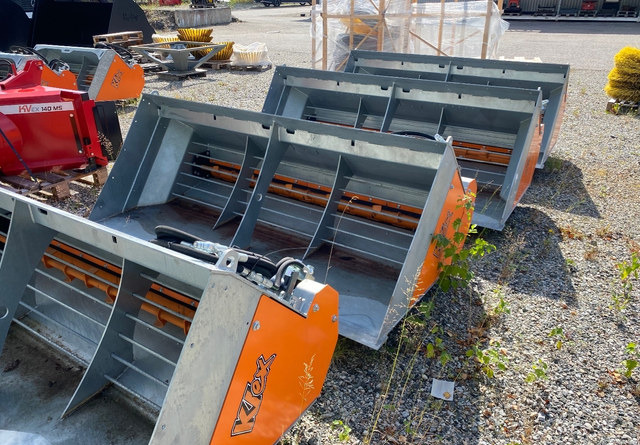 KVexHiekoituskauha 500L Kampanja! - Epandeur de sable: photos 1 KVexHiekoituskauha 500L Kampanja! - Epandeur de sable: photos 1