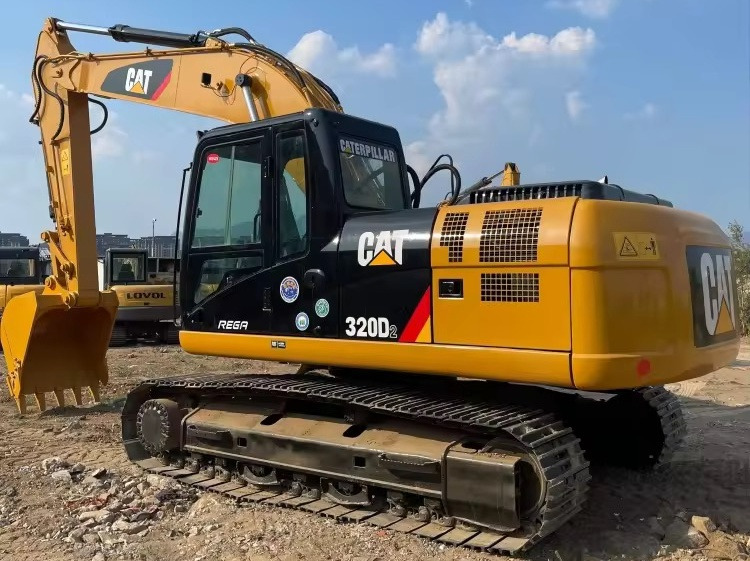 CATERPILLAR heavy Excavator CAT 320d Original US Used CAT 320d Excavator 20Tons Excavator CAT320C 320D 320d2 on sale - Pelle sur chenille: photos 1 CATERPILLAR heavy Excavator CAT 320d Original US Used CAT 320d Excavator 20Tons Excavator CAT320C 320D 320d2 on sale - Pelle sur chenille: photos 1