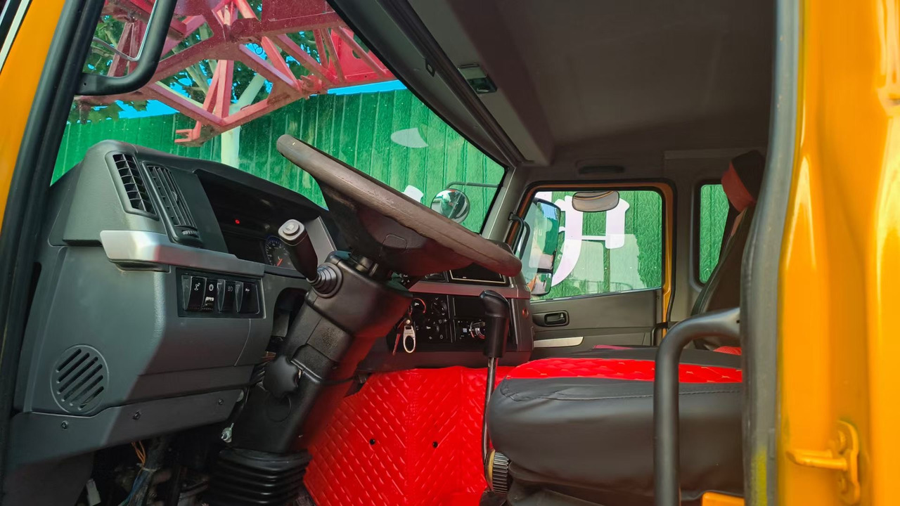 SANY STC750 STC800 75T 80T - Grue mobile: photos 5 SANY STC750 STC800 75T 80T - Grue mobile: photos 5