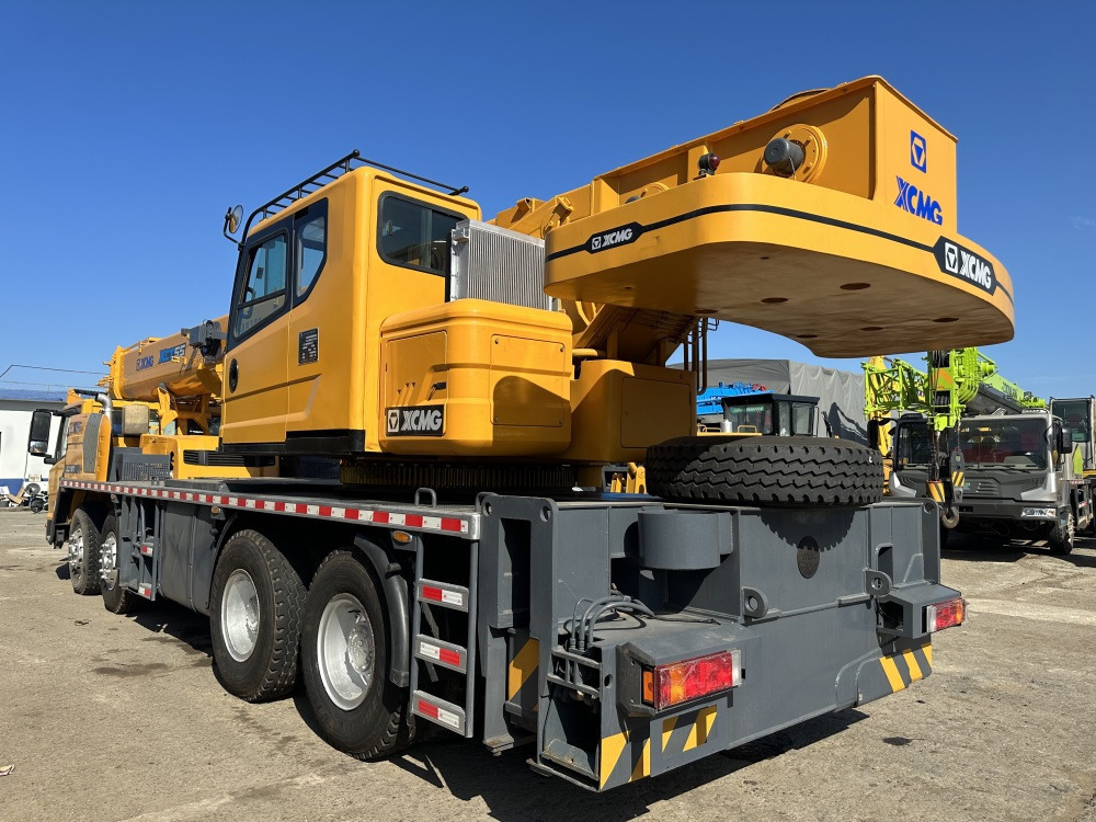 XCMG XCT55 XCT50 QY50KC QY50KA QY50K-II 25 ton 35 ton 40 ton 55 ton 50 ton 60 ton truck crane - Grue mobile: photos 4 XCMG XCT55 XCT50 QY50KC QY50KA QY50K-II 25 ton 35 ton 40 ton 55 ton 50 ton 60 ton truck crane - Grue mobile: photos 4