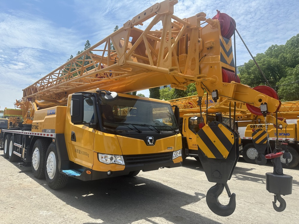 XCMG qy70kc xct75 qy75kc 75 ton truck crane - Grue mobile: photos 2 XCMG qy70kc xct75 qy75kc 75 ton truck crane - Grue mobile: photos 2