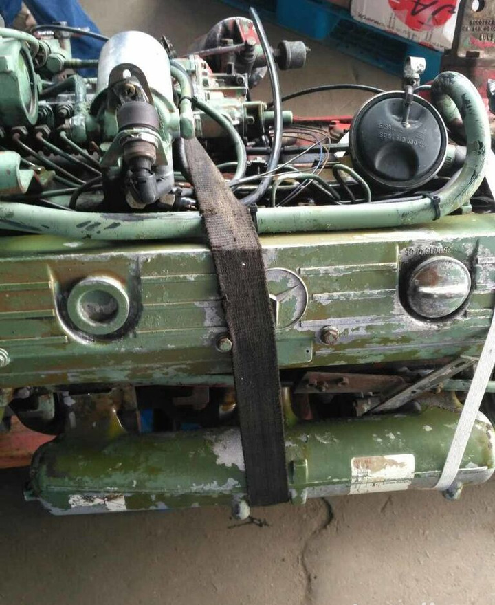 Mercedes-Benz OM366A 170 E2 Mercedes-Benz 814 - Moteur pour Camion: photos 1 Mercedes-Benz OM366A 170 E2 Mercedes-Benz 814 - Moteur pour Camion: photos 1