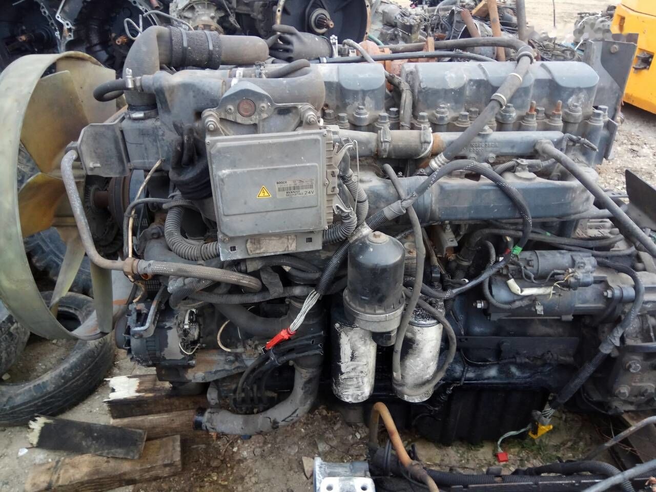 Renault E-TECH 440   Renault MAGNUM - Moteur pour Camion: photos 2 Renault E-TECH 440   Renault MAGNUM - Moteur pour Camion: photos 2