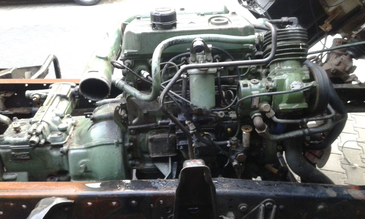 Mercedes-Benz OM364 4.0 D - Moteur pour Camion: photos 2 Mercedes-Benz OM364 4.0 D - Moteur pour Camion: photos 2