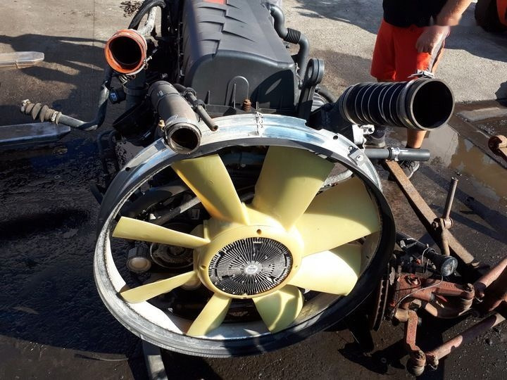 Renault DXI13 480 EURO 5 EEV truck - Moteur pour Camion: photos 4 Renault DXI13 480 EURO 5 EEV truck - Moteur pour Camion: photos 4