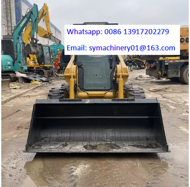 Caterpillar 246D - Mini chargeuse: photos 5 Caterpillar 246D - Mini chargeuse: photos 5