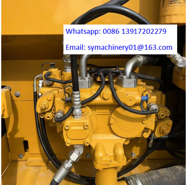 Caterpillar 320D2 - Pelle sur chenille: photos 3 Caterpillar 320D2 - Pelle sur chenille: photos 3