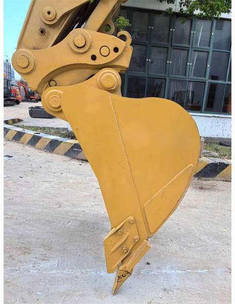 Pelle sur chenille Caterpillar 320D2: photos 10