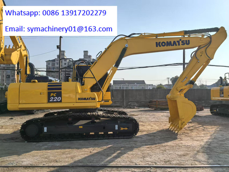 Komatsu PC220-8 - Pelle sur chenille: photos 2 Komatsu PC220-8 - Pelle sur chenille: photos 2