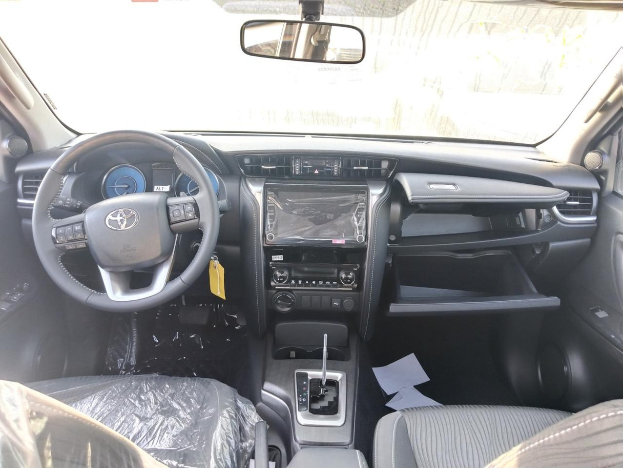 Voiture neuf TOYOTA 2.7L SR5: photos 9