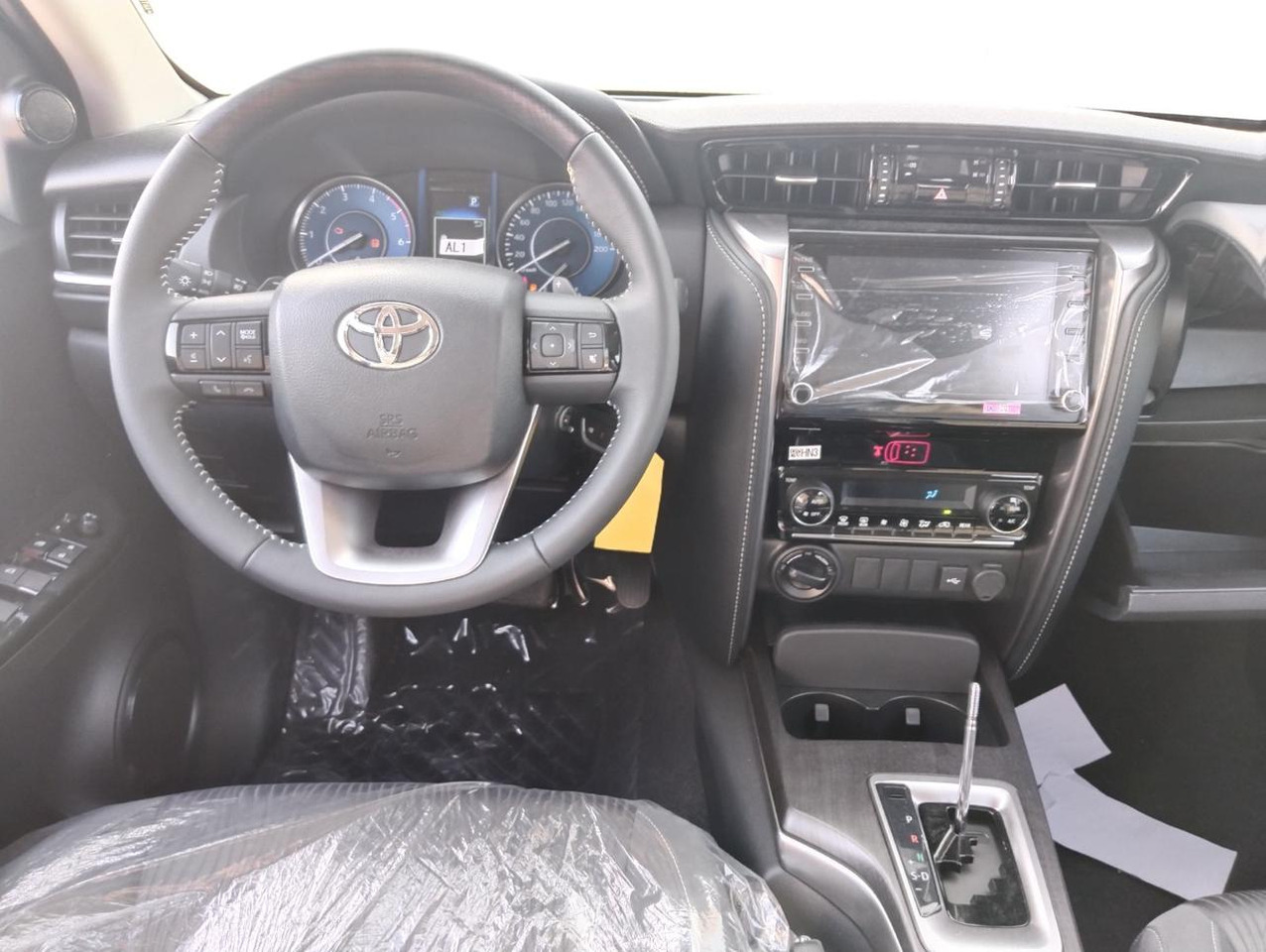 Voiture neuf TOYOTA 2.7L SR5: photos 10