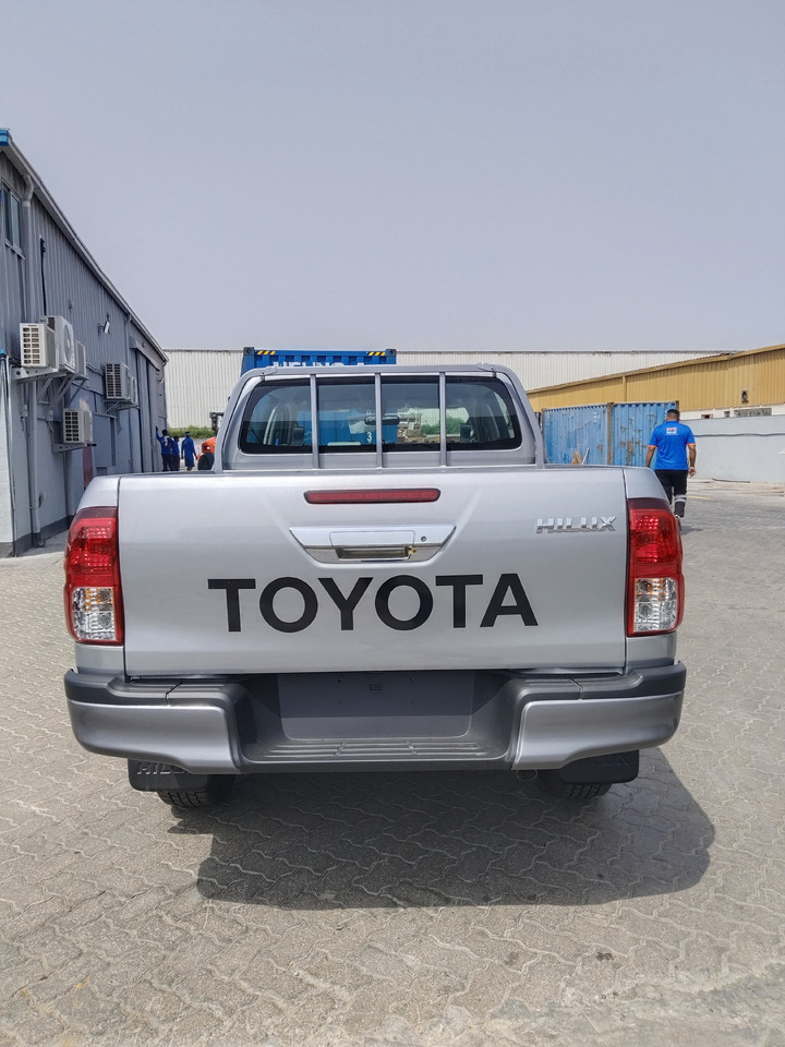 Toyota Hilux - Pick-up, Utilitaire double cabine: photos 2 Toyota Hilux - Pick-up, Utilitaire double cabine: photos 2