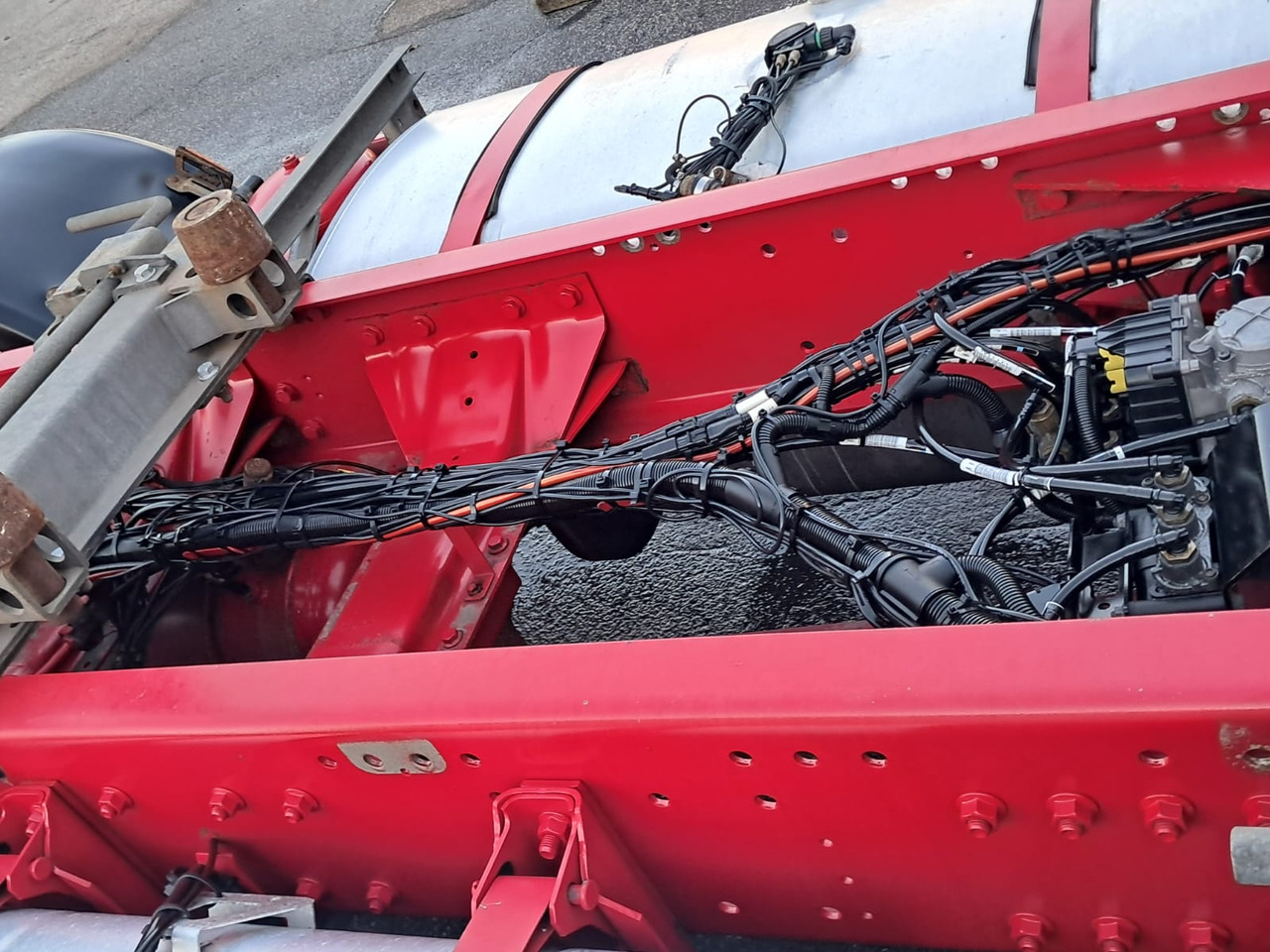 Camion porte-conteneur/ Caisse mobile DAF 530 FAN | Lift-Lenkachse | LBW | Retarder: photos 31 Camion porte-conteneur/ Caisse mobile DAF 530 FAN | Lift-Lenkachse | LBW | Retarder: photos 31