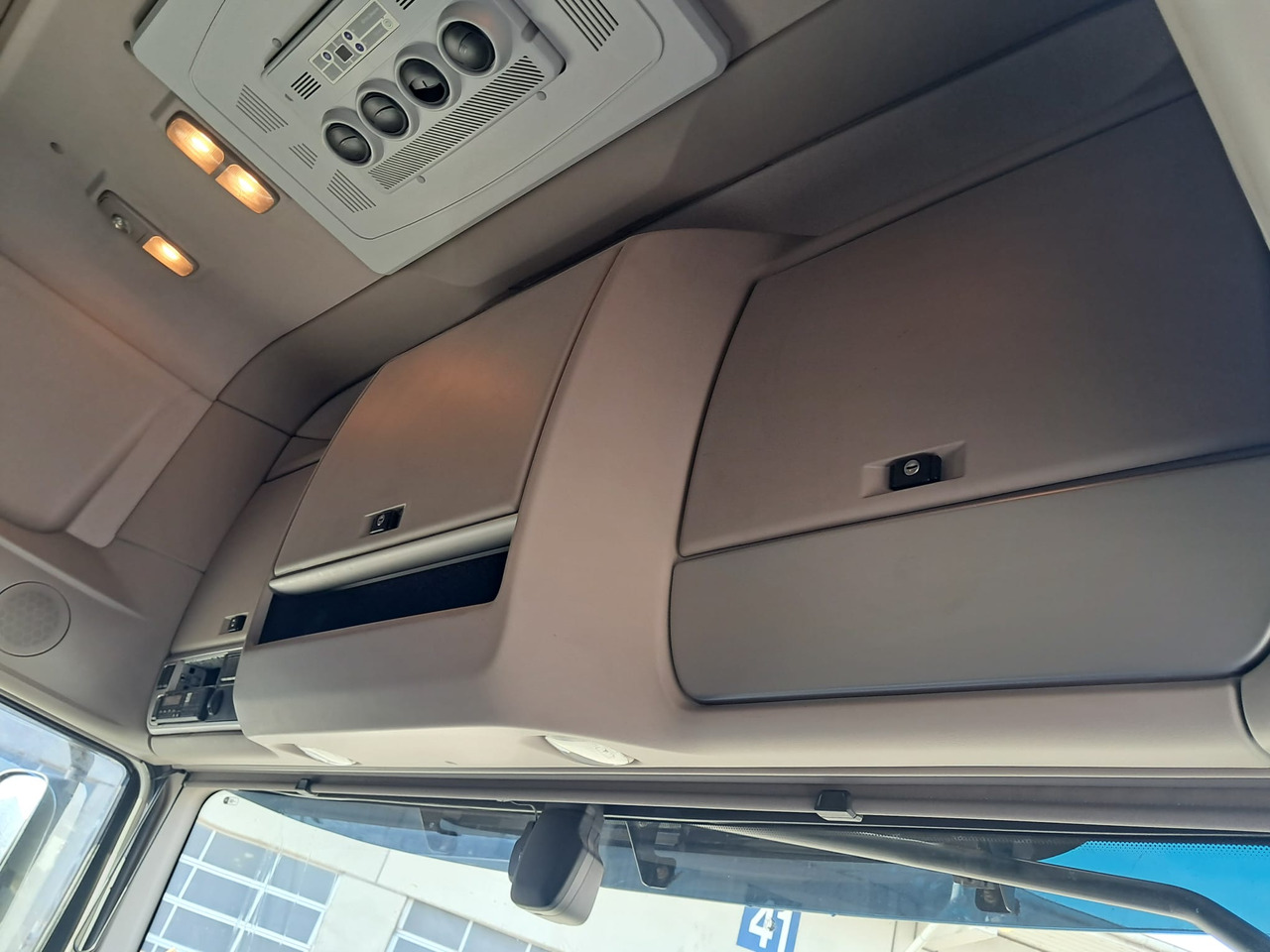 Camion porte-conteneur/ Caisse mobile DAF 530 FAN | Lift-Lenkachse | LBW | Retarder: photos 43 Camion porte-conteneur/ Caisse mobile DAF 530 FAN | Lift-Lenkachse | LBW | Retarder: photos 43